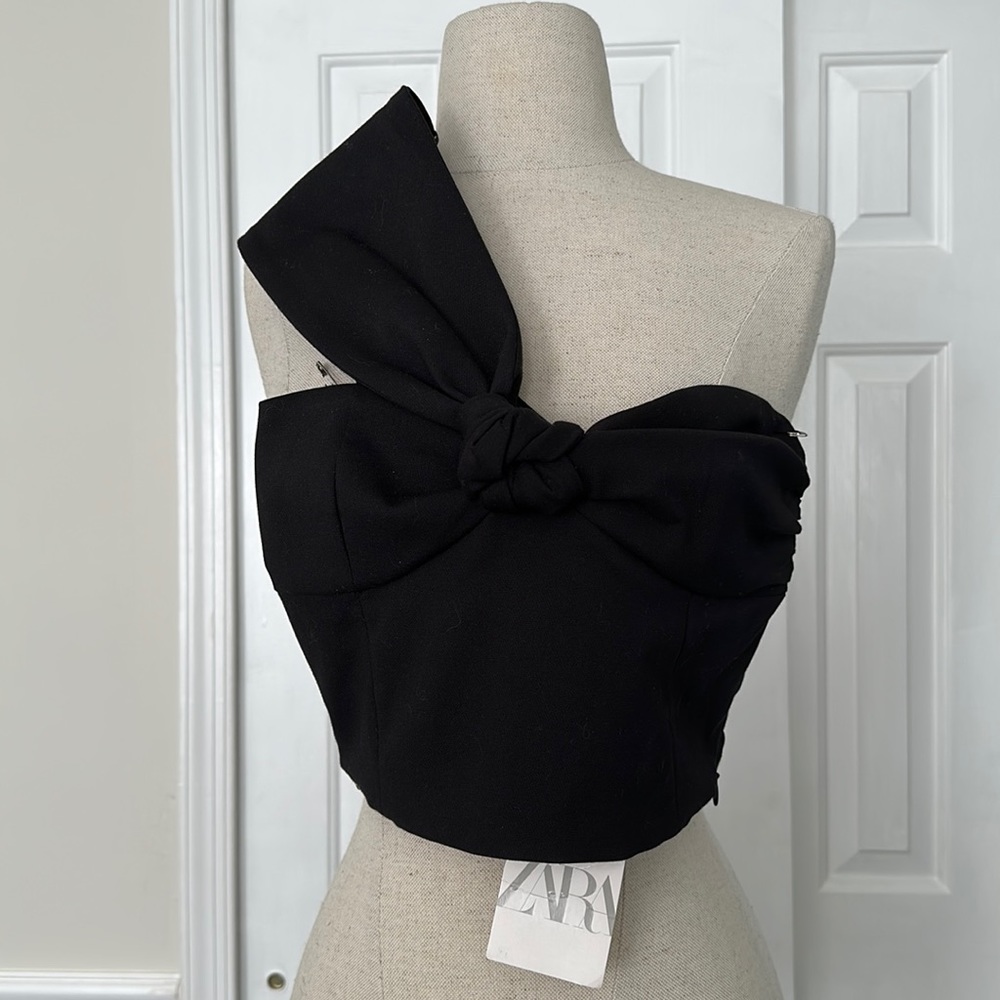 Zara Black Knotted Crop Top